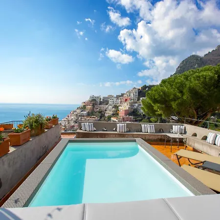 Luxurious In Upper Villa