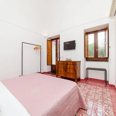 Luxurious In Upper