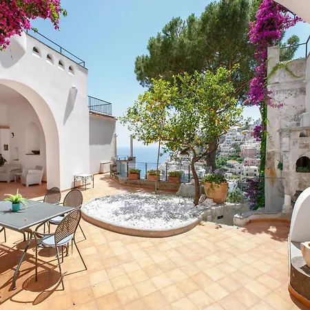 Luxurious In Upper Villa