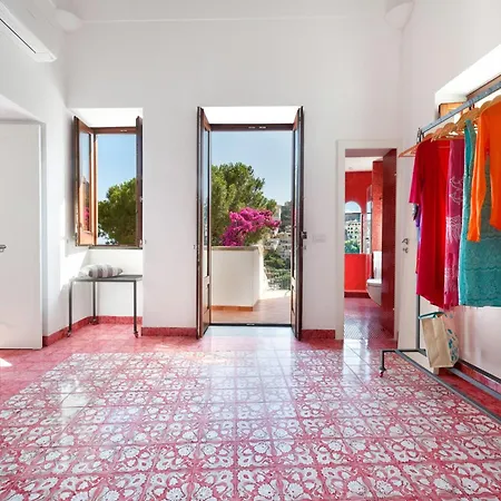Luxurious In Upper Villa